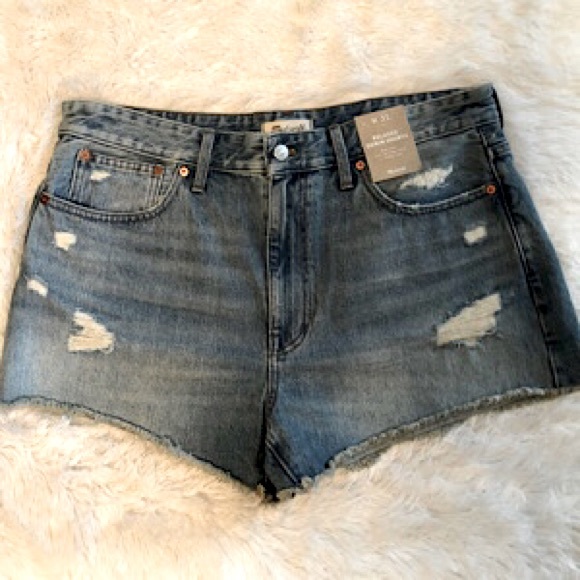 “NEW” Madewell Relaxed Denim Short - Picture 3 of 7